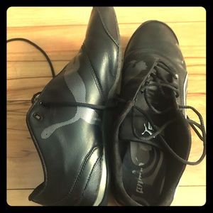 Women’s Black Puma shoes